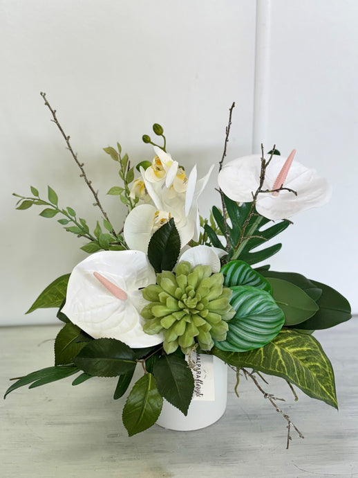 Faux white arrangement 2.0