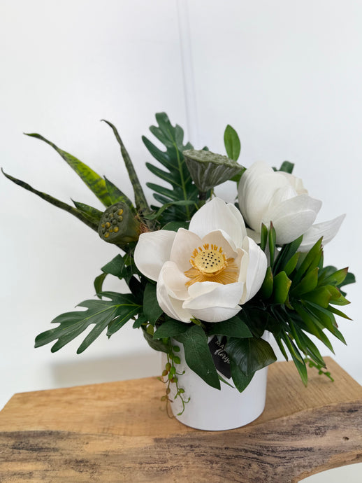Faux arrangement magnolia