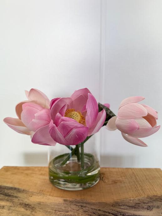 Faux arrangement lotus in resin