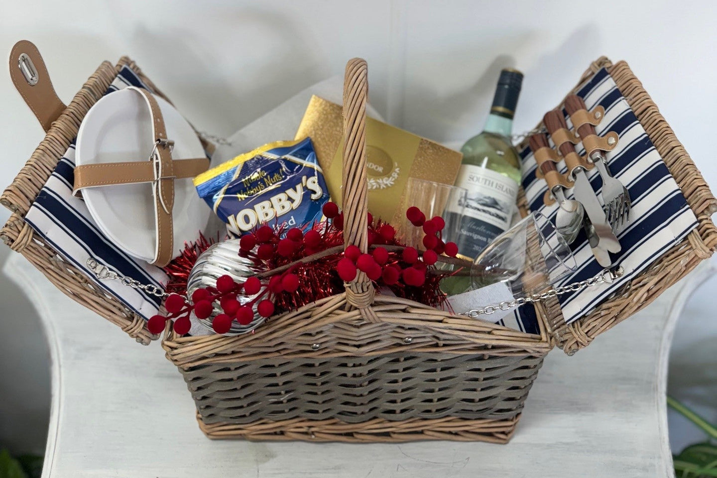 2 Person Luxury Picnic Hamper